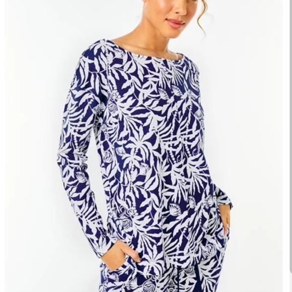 Lilly Pulitzer Tops - New Lilly Pulitzer Karessa UPF 50+ top downtime jersey Medium
